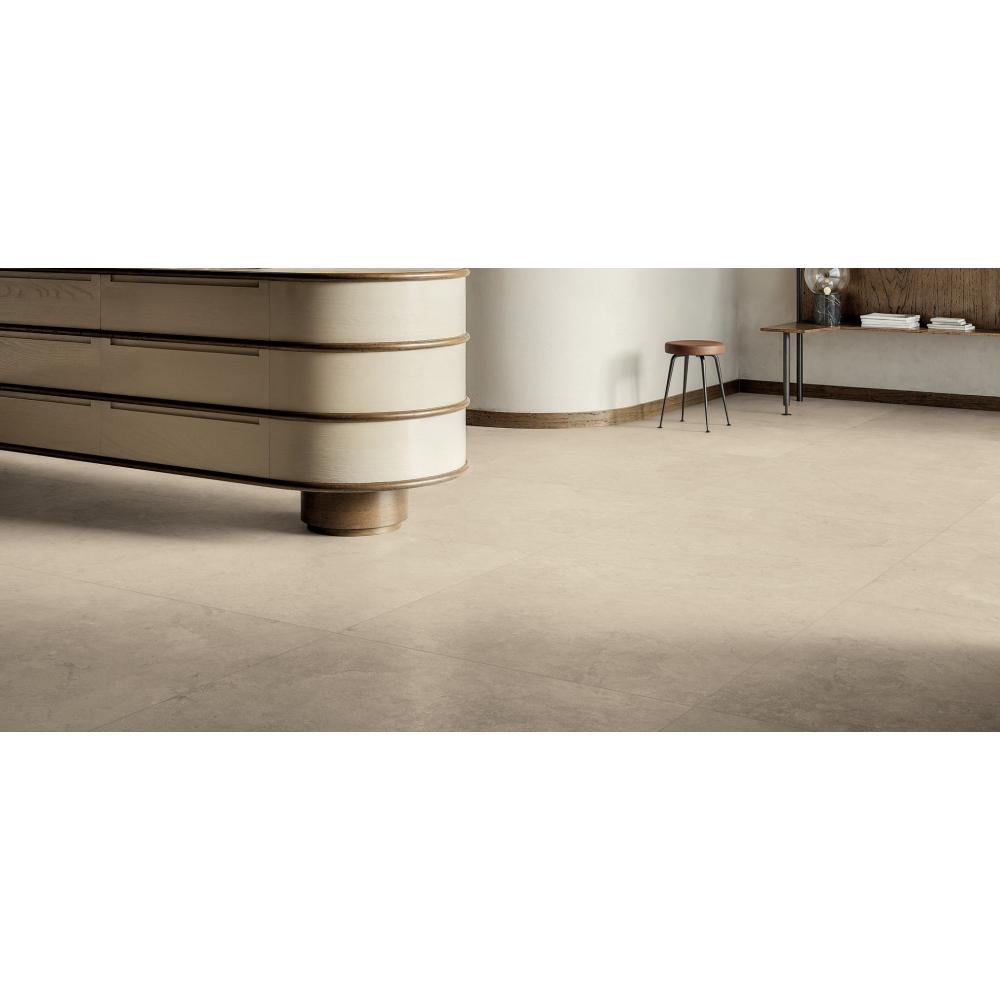 bezs kohatasu modern loft burkolat minimal antikolt hatasu vilagos egyenletlen tortfeher feluletu jarolap padlolap csempe fagyallo terasz nappali konyha retro.jpg